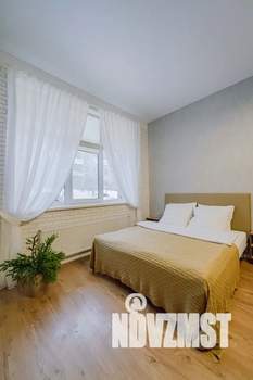 Студия квартира, посуточно, 30м2, 1/25 этаж