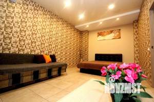 1-к квартира, посуточно, 48м2, 1/1 этаж