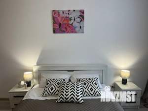 Студия квартира, посуточно, 25м2, 19/33 этаж