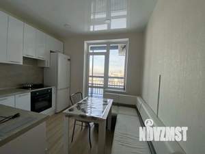 1-к квартира, посуточно, 42м2, 21/21 этаж