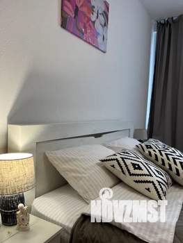 Студия квартира, посуточно, 25м2, 19/33 этаж