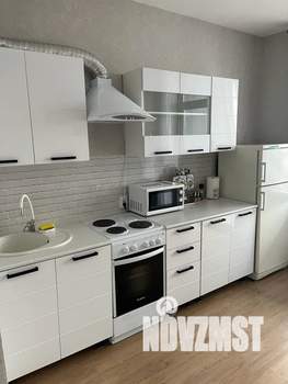 1-к квартира, посуточно, 41м2, 15/25 этаж