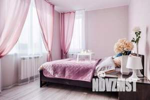 2-к квартира, посуточно, 50м2, 3/33 этаж