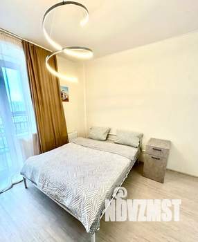 Студия квартира, посуточно, 34м2, 17/25 этаж