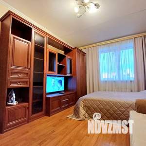 1-к квартира, посуточно, 40м2, 7/10 этаж