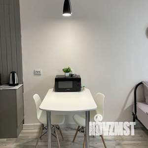 Студия квартира, посуточно, 27м2, 5/8 этаж