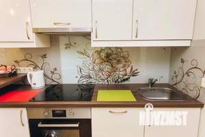 1-к квартира, посуточно, 42м2, 1/1 этаж