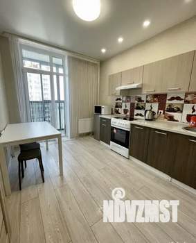 1-к квартира, посуточно, 40м2, 19/20 этаж