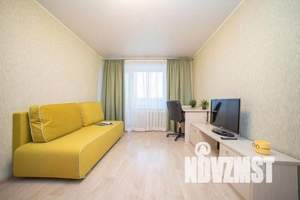 1-к квартира, посуточно, 35м2, 6/9 этаж