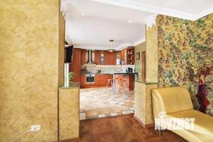 3-к квартира, на длительный срок, 121м2, 3/8 этаж