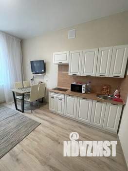 2-к квартира, посуточно, 96м2, 3/8 этаж