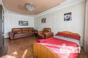 1-к квартира, посуточно, 40м2, 7/9 этаж