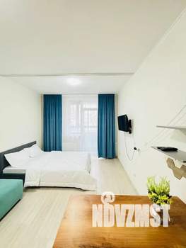 Студия квартира, посуточно, 40м2, 2/25 этаж