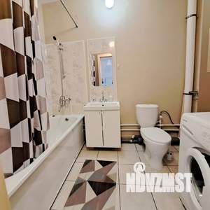 1-к квартира, посуточно, 37м2, 9/10 этаж