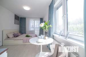 Студия квартира, посуточно, 28м2, 2/25 этаж