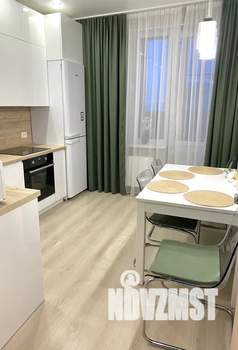 2-к квартира, посуточно, 68м2, 3/12 этаж