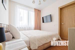 1-к квартира, посуточно, 38м2, 7/10 этаж