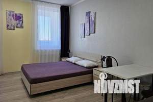 1-к квартира, посуточно, 28м2, 23/35 этаж