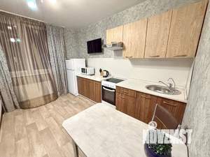 Студия квартира, посуточно, 35м2, 15/16 этаж