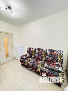 Студия квартира, посуточно, 35м2, 1/25 этаж