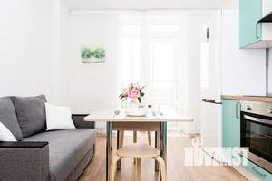 Студия квартира, посуточно, 44м2, 5/25 этаж