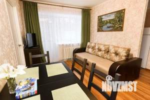 2-к квартира, посуточно, 43м2, 1/1 этаж