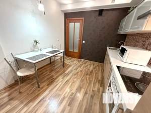 1-к квартира, посуточно, 40м2, 10/10 этаж
