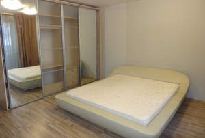 3-к квартира, на длительный срок, 104м2, 4/6 этаж