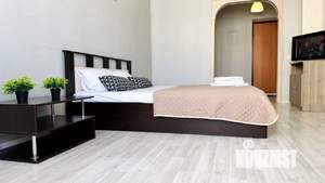 Студия квартира, посуточно, 50м2, 15/17 этаж