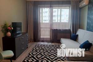 1-к квартира, посуточно, 38м2, 9/16 этаж