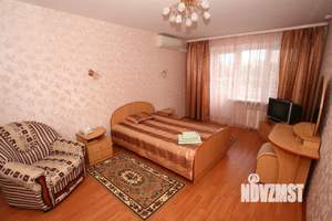 1-к квартира, посуточно, 50м2, 1/1 этаж