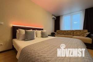 1-к квартира, посуточно, 43м2, 14/18 этаж