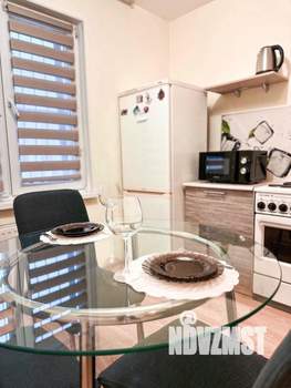 1-к квартира, посуточно, 35м2, 2/18 этаж