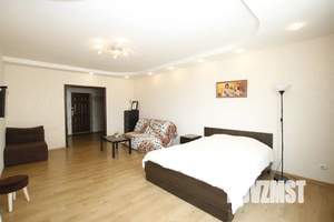 1-к квартира, посуточно, 65м2, 12/18 этаж