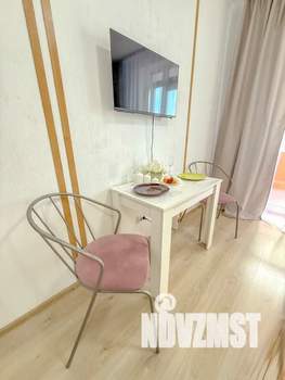 Студия квартира, посуточно, 40м2, 8/25 этаж