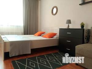 1-к квартира, посуточно, 40м2, 9/25 этаж