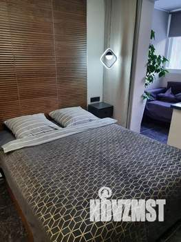 Студия квартира, посуточно, 25м2, 1/16 этаж