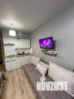 Студия квартира, посуточно, 28м2, 3/18 этаж