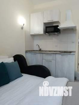 Студия квартира, посуточно, 12м2, 2/9 этаж