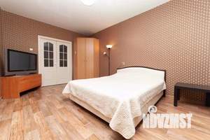 1-к квартира, посуточно, 42м2, 1/1 этаж