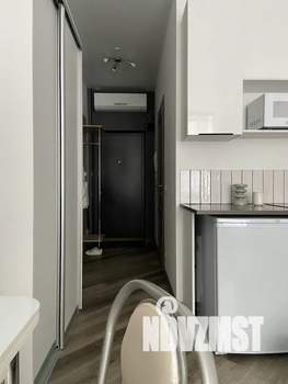 Студия квартира, посуточно, 28м2, 3/15 этаж