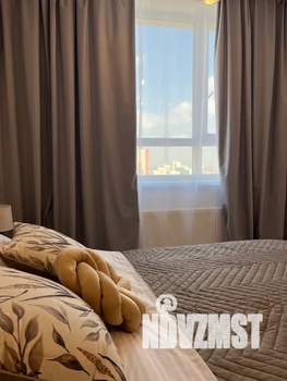 Студия квартира, посуточно, 25м2, 18/33 этаж