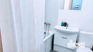 Студия квартира, посуточно, 35м2, 18/26 этаж