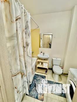 Студия квартира, посуточно, 28м2, 18/25 этаж