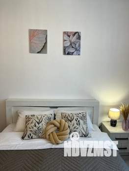 Студия квартира, посуточно, 25м2, 18/33 этаж