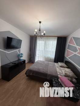 1-к квартира, посуточно, 42м2, 7/10 этаж