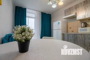 1-к квартира, посуточно, 35м2, 14/16 этаж