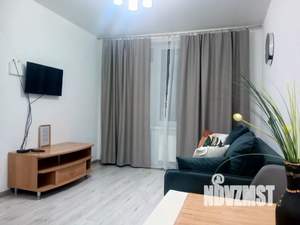 1-к квартира, посуточно, 40м2, 5/15 этаж