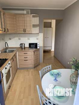 1-к квартира, посуточно, 34м2, 3/20 этаж