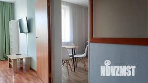 1-к квартира, посуточно, 42м2, 2/18 этаж